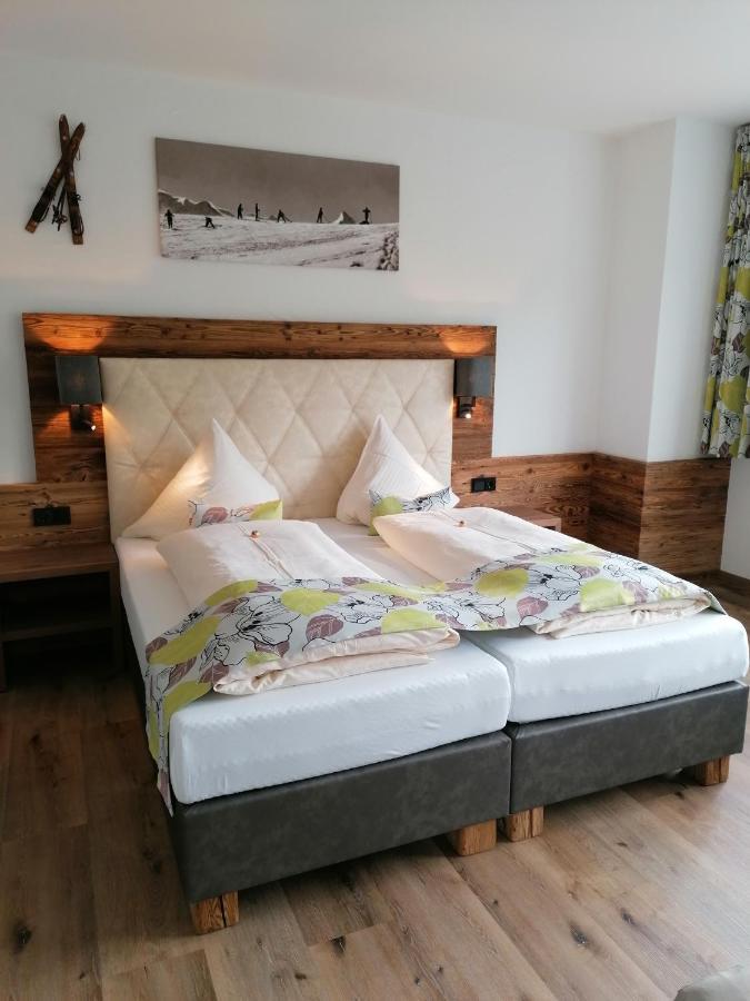 Bed and Breakfast Pension Claudia Zell Am See Zewnętrze zdjęcie